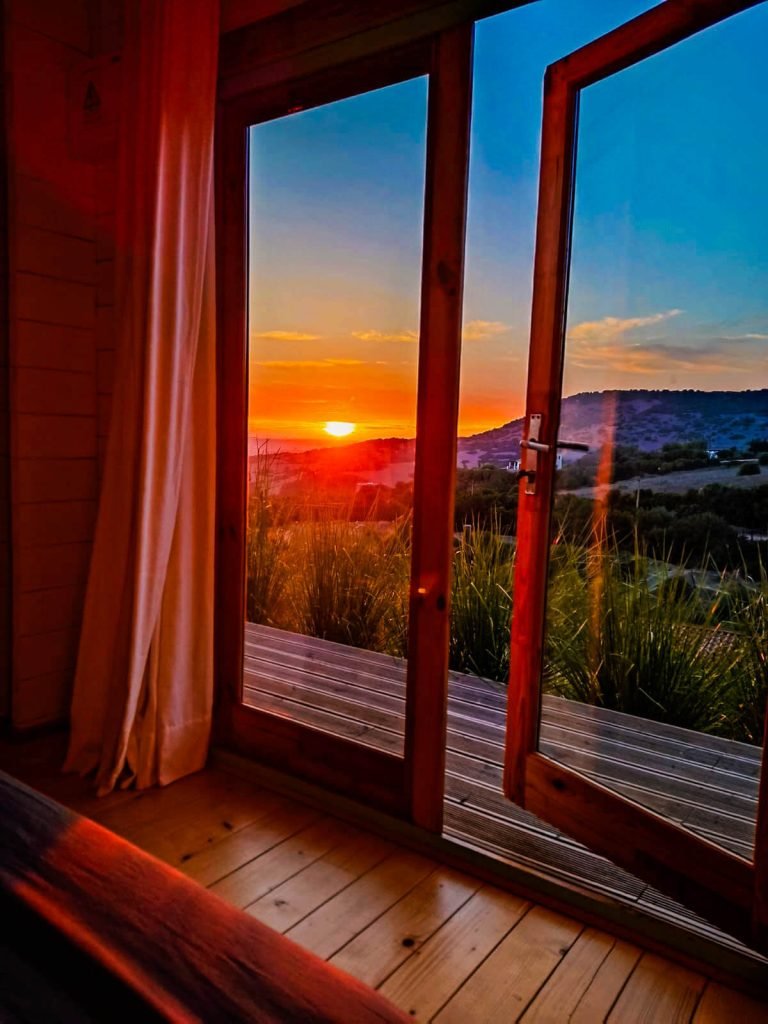 dormitorio-y-puesta-de-sol